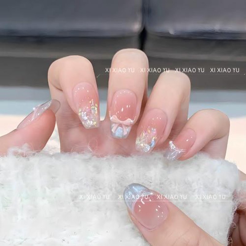 美甲美睫，打开女性魅力新视界